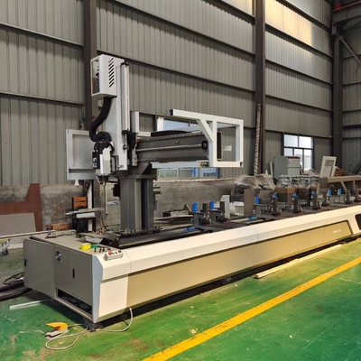 4 محور الألومنيوم CNC حفر طحن وقطع آلة للشكل داخل 6500mm الطول