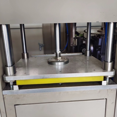 CNC 1.6m آلة طحن نهاية الألومنيوم 3000w آلات النافذة والأبواب