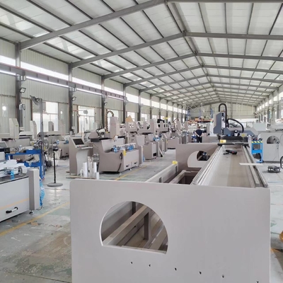 الألومنيوم الشخصي مركز التصنيع باستخدام الحاسب الآلي مركز الباب والنافذة الألومنيوم CNC التوجيه