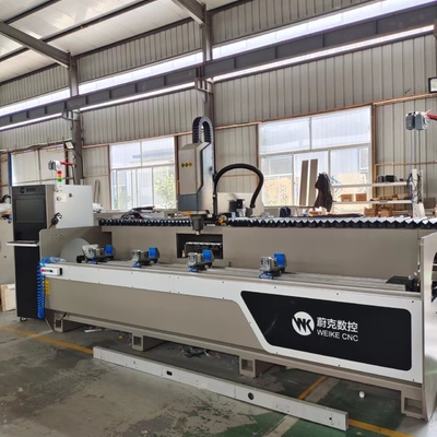 ملف الألومنيوم 3 + 1 مراكز التصنيع CNC الطول العامل هو 3200mm مع تغيير الأدوات التلقائية