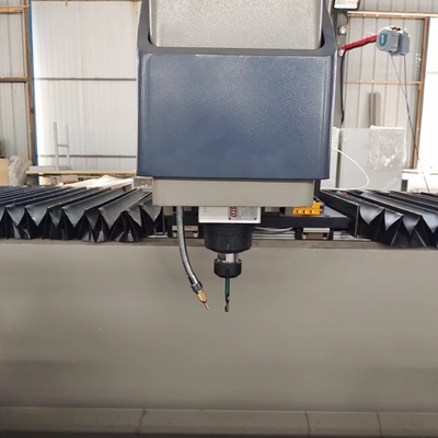 3200mm 3000mm 3+1 محور CNC نسخ جهاز التوجيه الألومنيوم Upvc نافذة الباب الحفر آلة طحن
