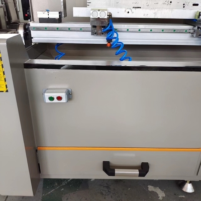 1.5m ألومنيوم CNC حفر طحن آلة 3 + 1 محور CNC الباب صنع