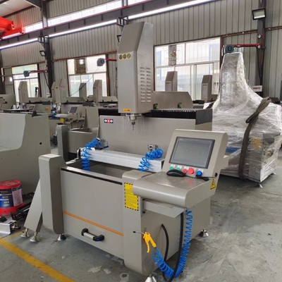 500mm 3 محور CNC حفر آلة لملف الألومنيوم خاصة لأجهزة النافذة والأبواب