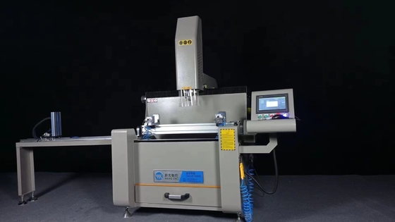 ملف ألومنيوم نوافذ وأبواب آلة ل CNC حفر آلة طحن مع 3 محور التحكم