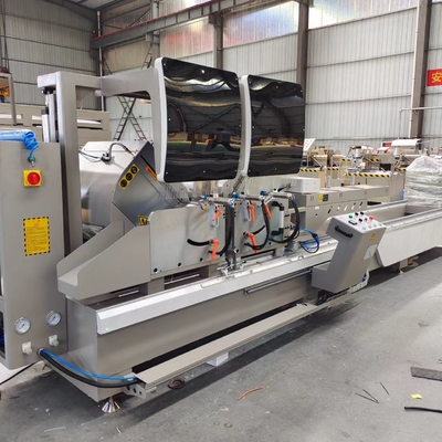 العرض الرقمي مزدوج الرأس آلة نشر الألومنيوم مع 500mm قطر المنشار بليد