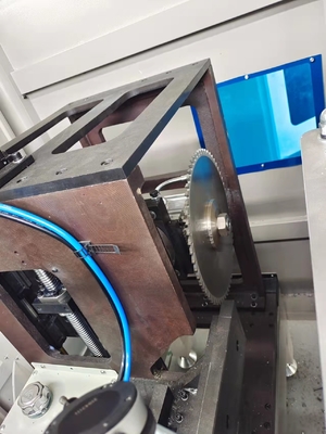 آلة طحن نهاية الألومنيوم آلة طحن 3 محور Cnc