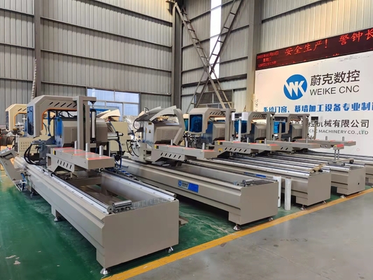 CNC مزدوج الرأس آلومنيوم قطع آلة النافذة الباب والستارة جدار قطع المنشار مع 45 و 90 درجة