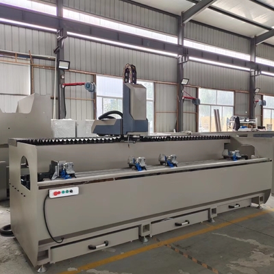 2500mm CNC حفر طحن آلة صناعة الحاجز الأوتوماتيكي والجدار والباب الألومنيوم