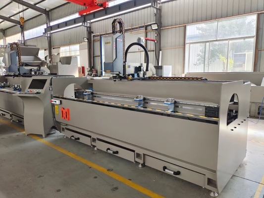 2500mm آلي 3 محور CNC الروتر copu للزجاج الألومنيوم نافذة الباب والجدار الستار