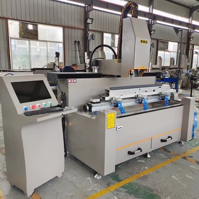 آلات تصنيع النوافذ CNC مزدوجة الألمنيوم الحفر والطحن آلة آلومنيوم نافذة آلة