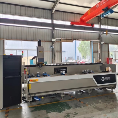مركز تصنيع الألمنيوم 2500 مم مركز تصنيع الألومنيوم 3 محاور CNC