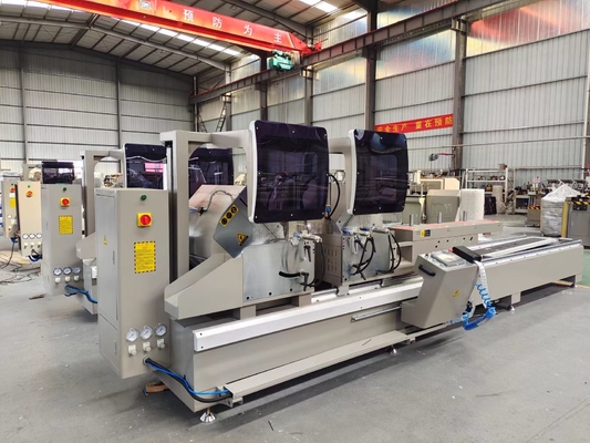 CNC رأس مزدوج قطع رأس الألومنيوم النافذة قطع آلة