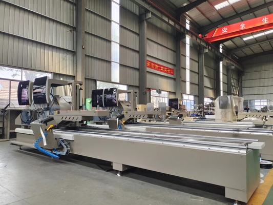 CNC رأس مزدوج قطع رأس الألومنيوم النافذة قطع آلة