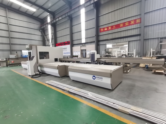 مركز قطع الألومنيوم CNC رأى أوتوماتيكية ألومنيوم نافذة الباب الستارة جدار قطع آلة