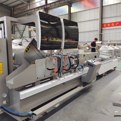 550 شفرة الألومنيوم UPVC نافذة الباب آلة قطع CNC رأس مزدوج قطع قطع