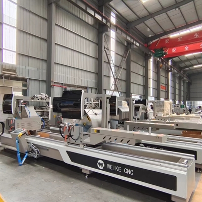آلة القطع ذات الرأس المزدوج التي يتم التحكم بها بواسطة CNC مع منشارات 550 'خاصة لملفات الألومنيوم