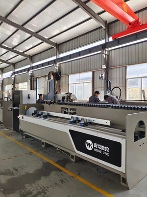 380 فولت / 50 هرتز مركز التصنيع CNC مع 3.2m طول المعالجة للبيع