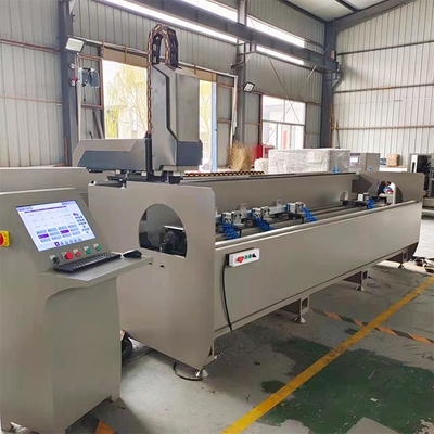 3 محور مركز التصنيع CNC 3000mm الألومنيوم CNC حفر حفر