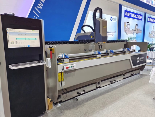 ملف الألومنيوم مراكز التصنيع CNC آلة تغيير تلقائية للعمل مع طول 3000mm
